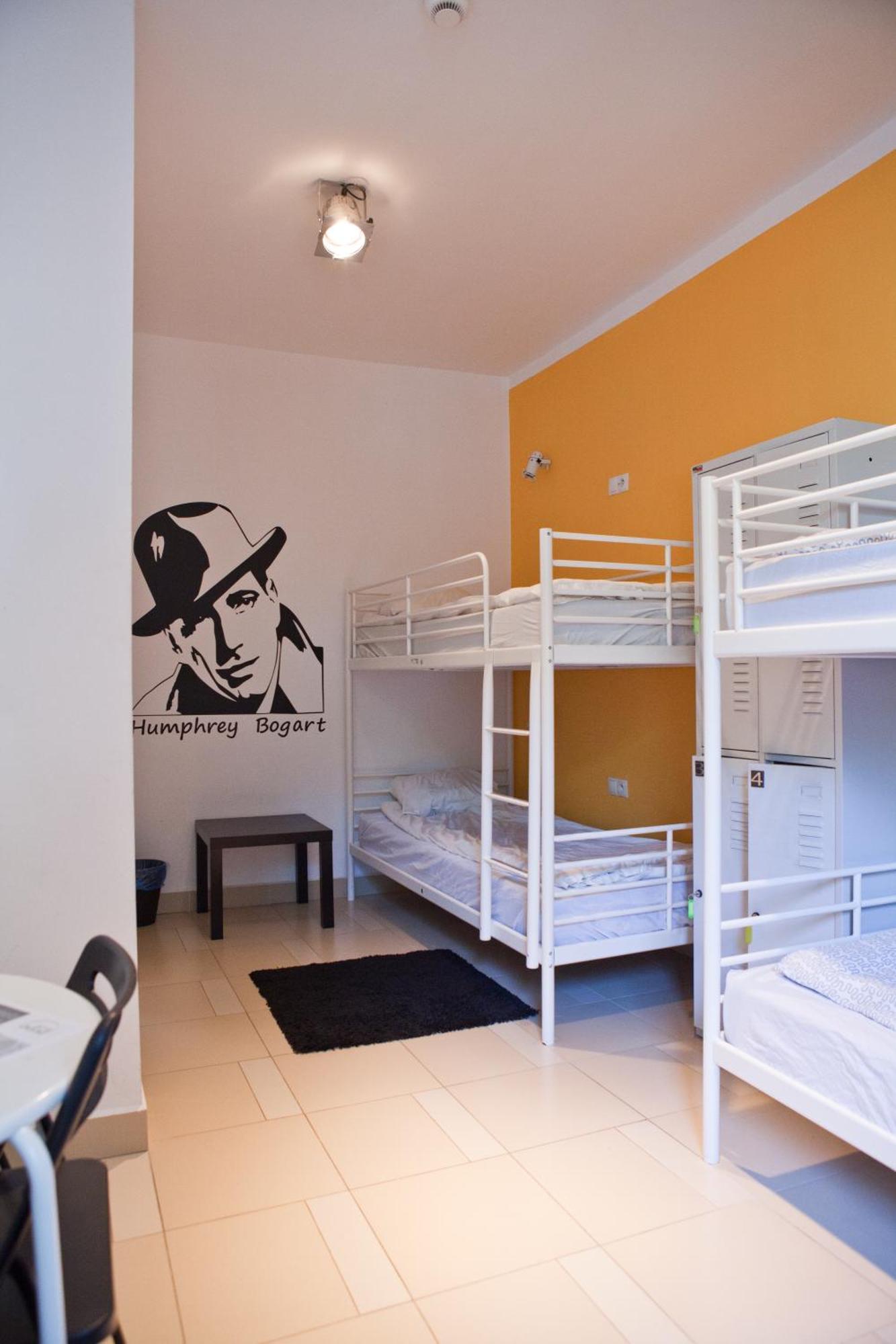 Pepe Hostel ワルシャワ エクステリア 写真