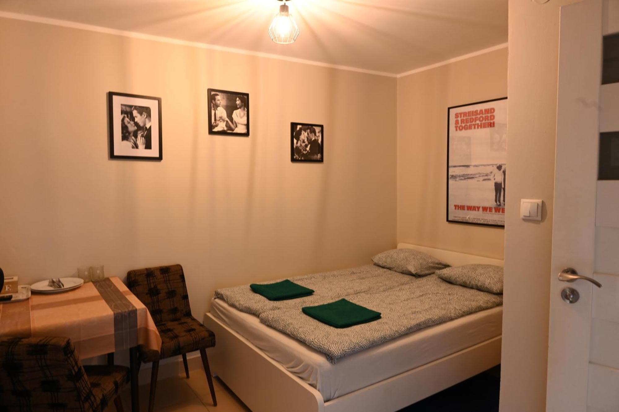 Pepe Hostel ワルシャワ エクステリア 写真